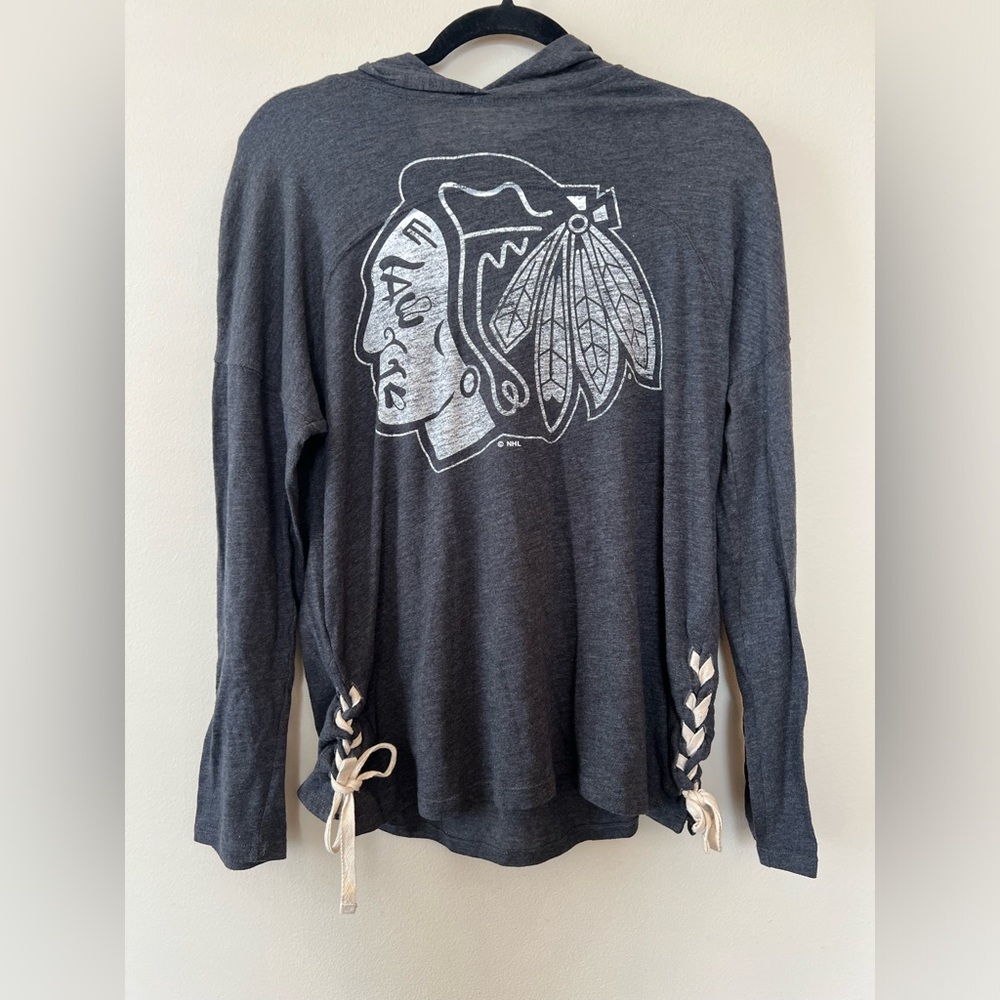 NHL official merchandise Chicago‎ Blackhawks hoodie top women’s L 12/14 hockey